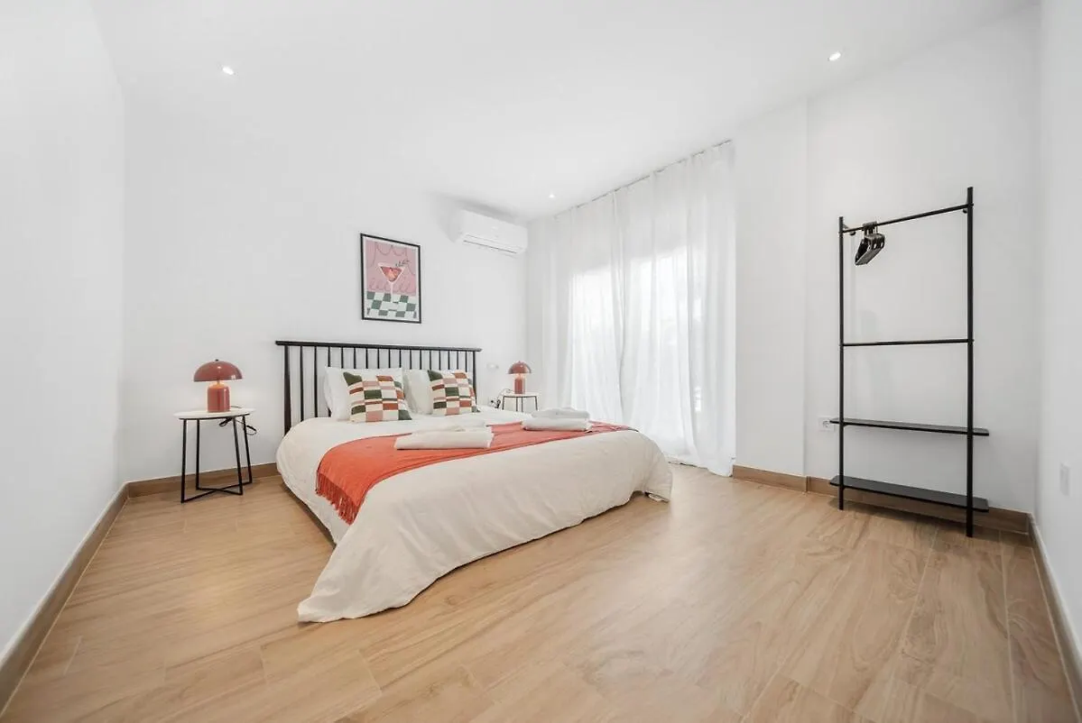 Charming & Modern 4Br Apartment Marbella 0*,  Spagna