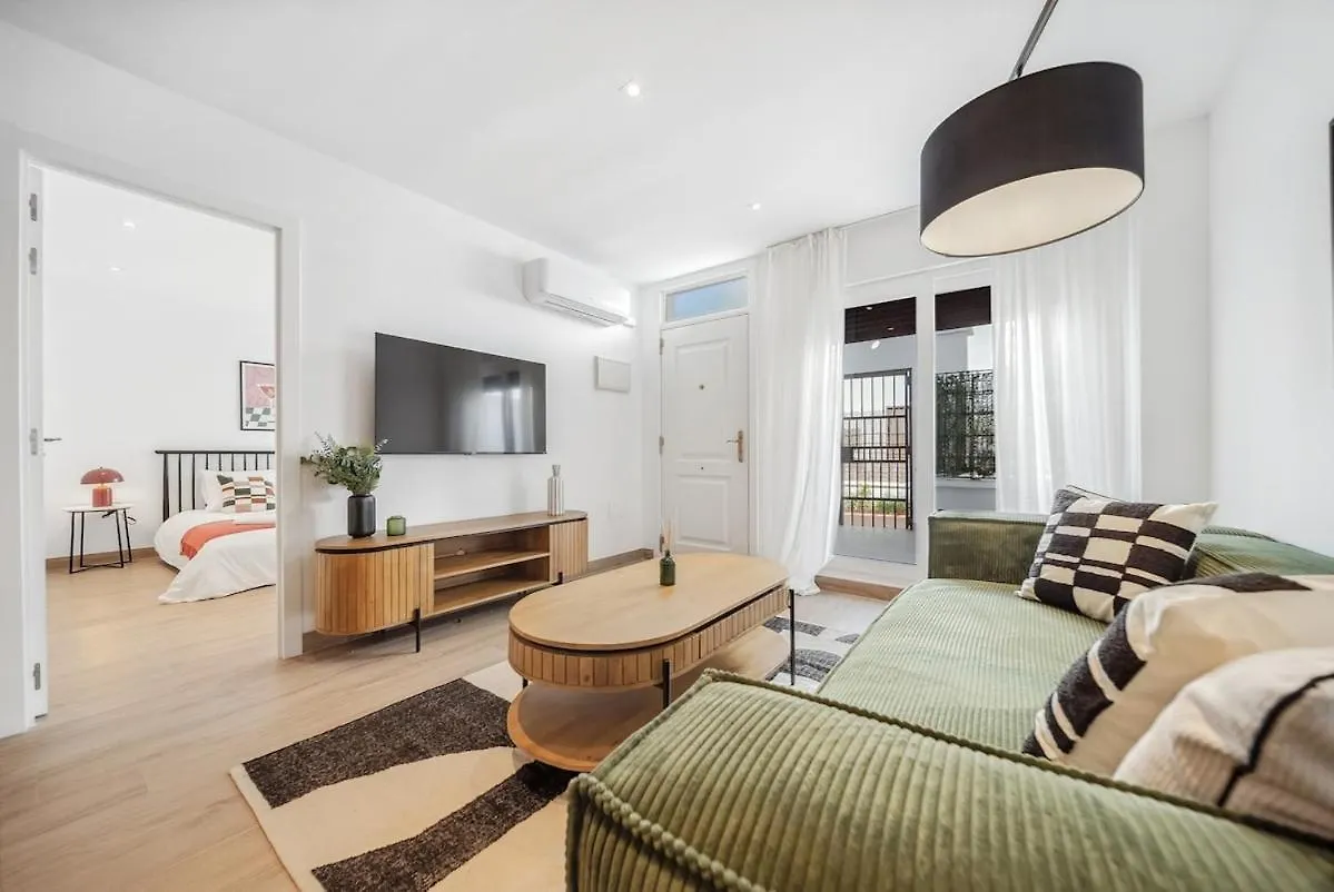 Charming & Modern 4Br Apartment Marbella